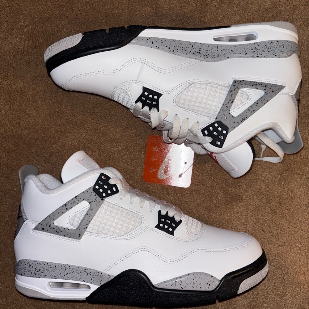 Jordan Retro 4 ‘White Cement’